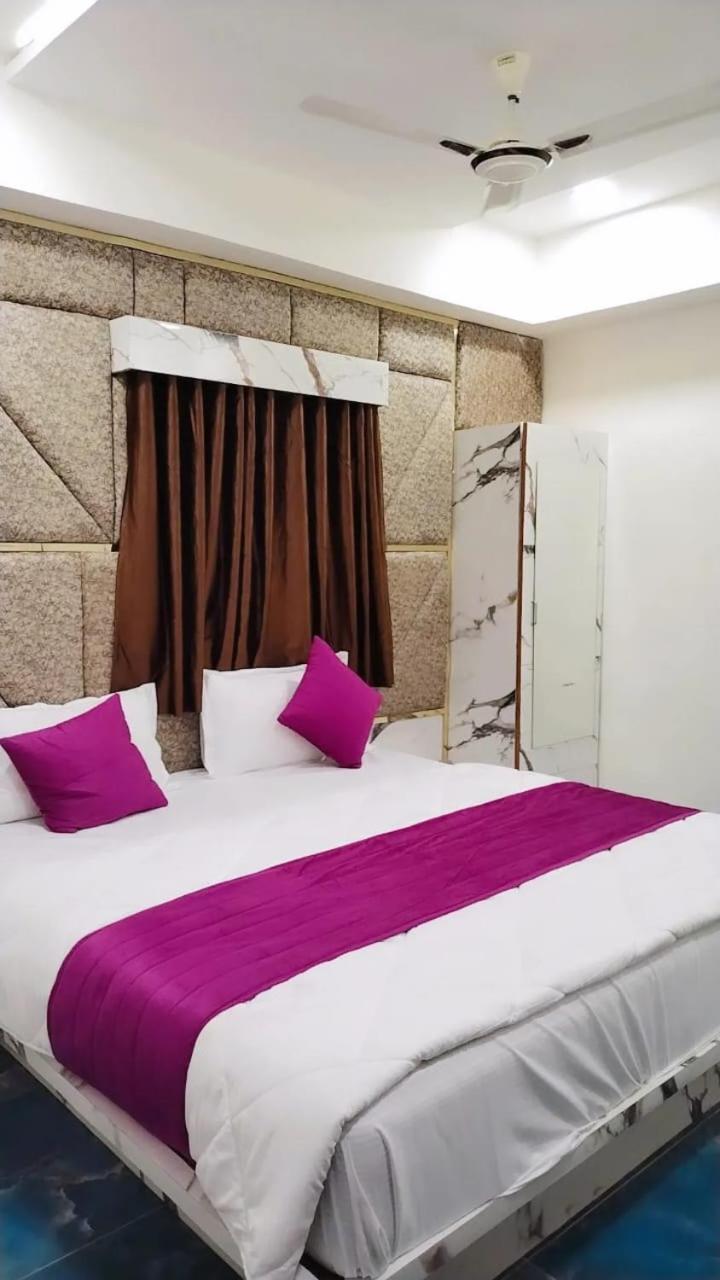 Hotel Karnavati 아흐메다바드 외부 사진